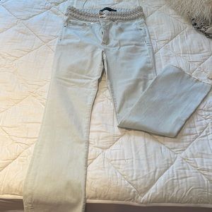 Veronica Beard jeans!! cute tannish, brown stitching on a very light blue jean!